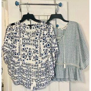 2 Womens XS Tops Abercrombie Peasant blouse And Aqua Brand Open Shoulder Blouse